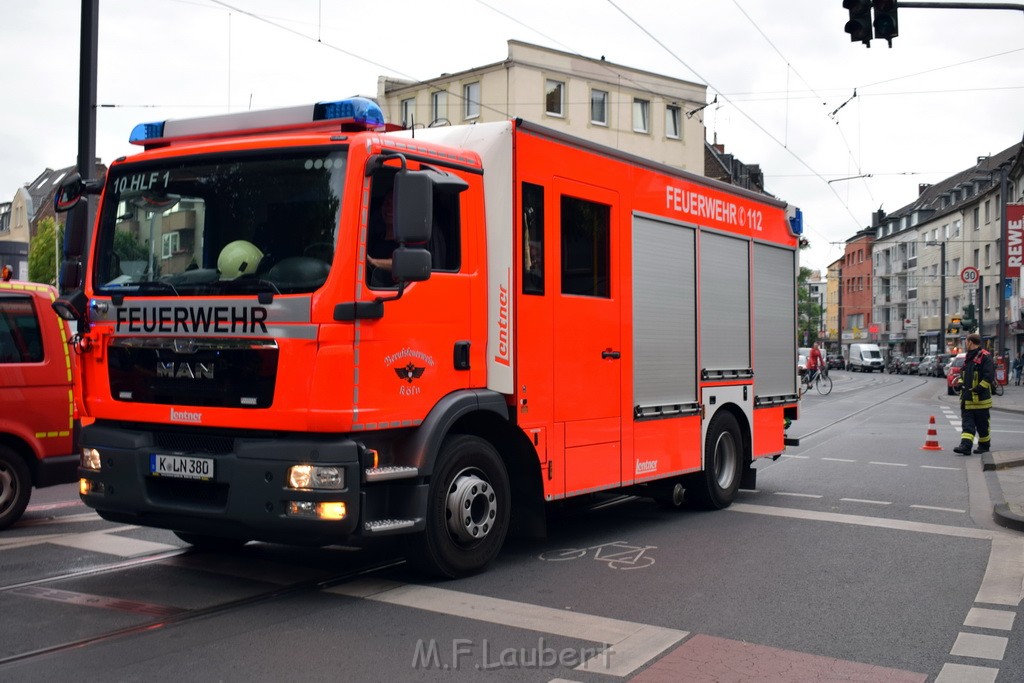 Feuer 3 Koeln Zollstock Hoenninger Weg P381.JPG